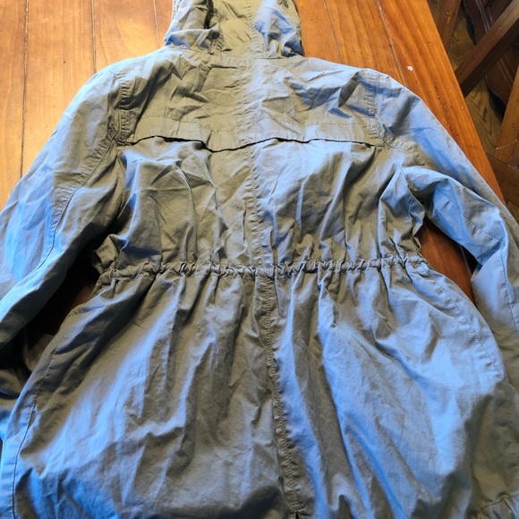 Lightweight jacket - Picture 2 of 3